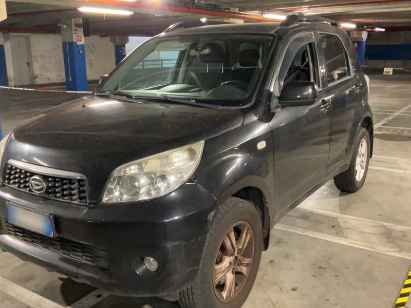 Daihatsu Terios 1.5 Hiro 4WD — zdjęcie 2