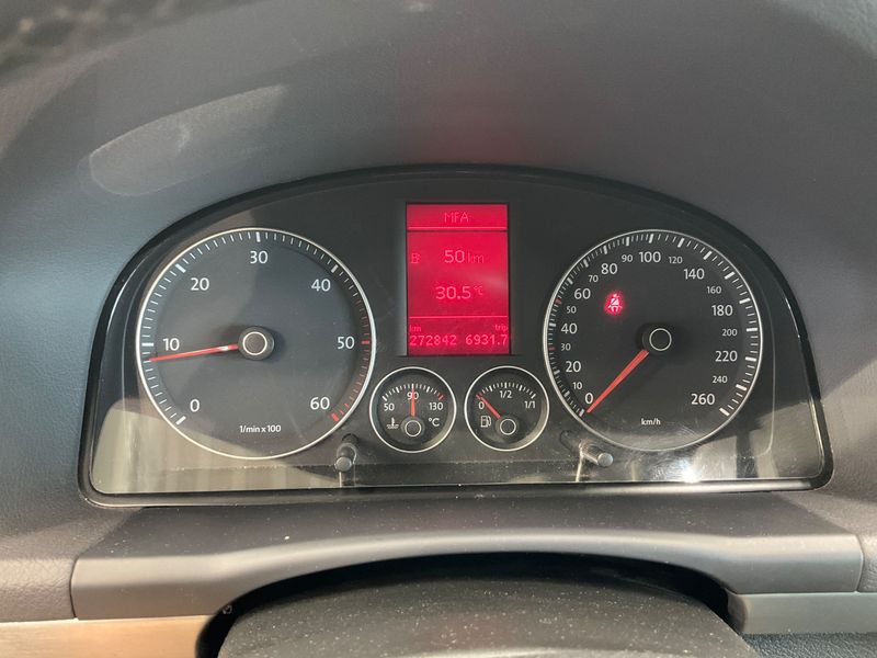 Volkswagen Touran 2.0 TDI Highline — zdjęcie 4