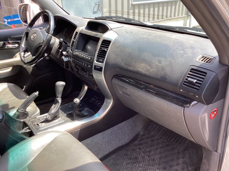 Toyota Land Cruiser 3.0 D-4D 2009 – снимка 37