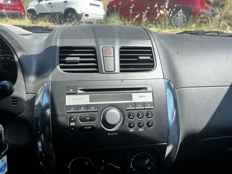 Fiat Sedici 1.6 Dynamic 4x4 2010 – снимка 32