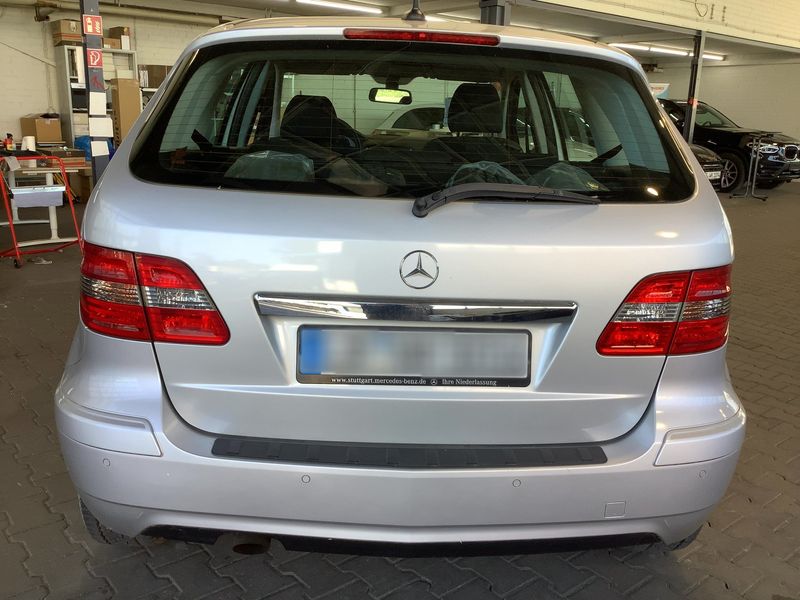 Mercedes-Benz B-Klasse B 180 — zdjęcie 5