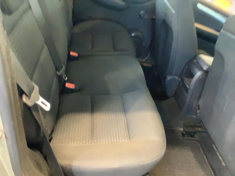 Mercedes-Benz B-Klasse B 180 — zdjęcie 14