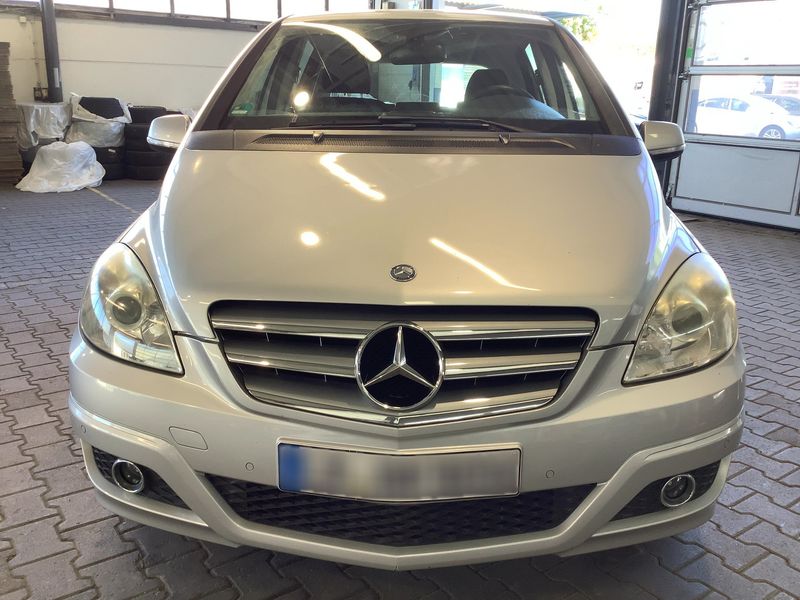 Mercedes-Benz B-Klasse B 180 — zdjęcie 9
