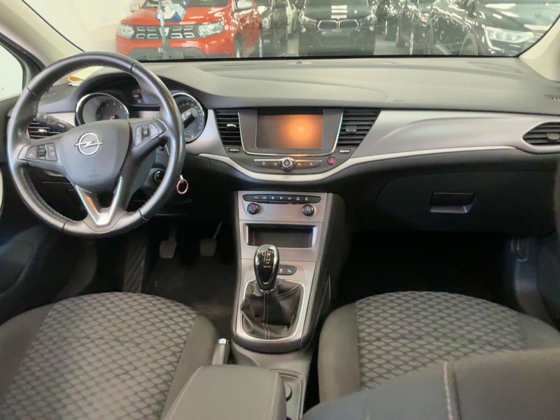 Opel Astra 1.2 Turbo Edition Start/Stop — zdjęcie 12