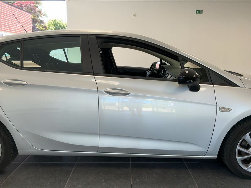 Opel Astra 1.2 Turbo Edition Start/Stop — zdjęcie 7