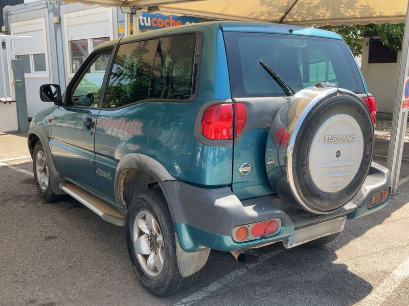Nissan Terrano 3.0 TD Comfort — zdjęcie 3