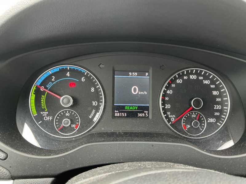 Volkswagen Jetta 1.4 TSI Hybrid Comfortline — zdjęcie 13