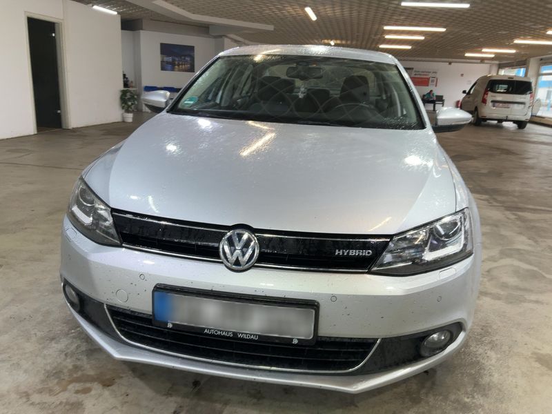 Volkswagen Jetta 1.4 TSI Hybrid Comfortline — zdjęcie 9