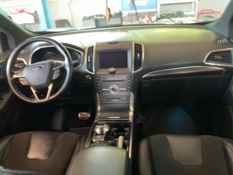 Ford Edge 2.0 TDCi EcoBlue Bi-Turbo ST-Line 4x4 — zdjęcie 12