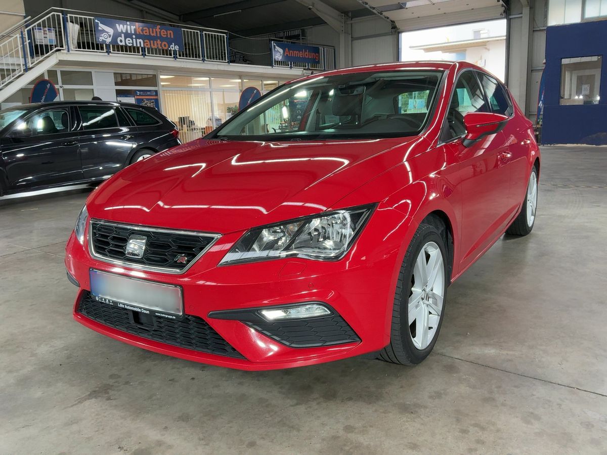 Seat Leon 2019 — photo 1