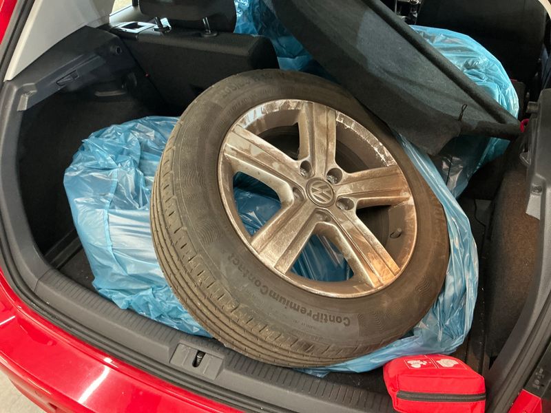 Volkswagen Golf VII 1.2 TSI Comfortline BlueMotion Tech 2015 – снимка 15