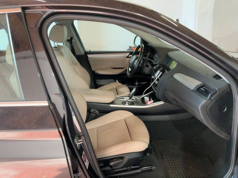 BMW X4 xDrive 20d — zdjęcie 11