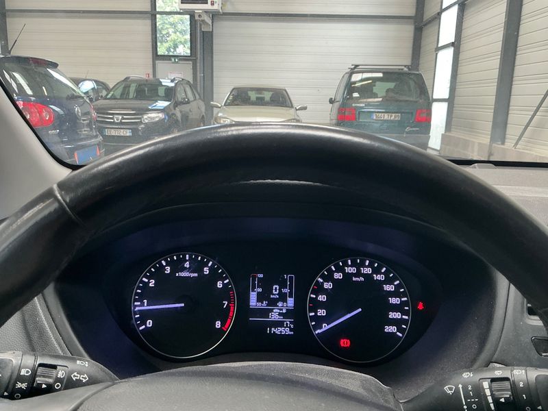 Hyundai i20 1.0 TGDI Intuitive — zdjęcie 13