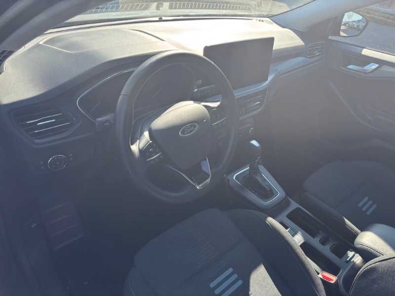 Ford Focus 2023 — photo 12