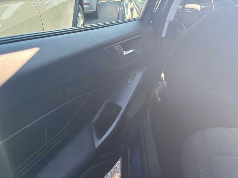 Ford Focus 2023 — photo 65