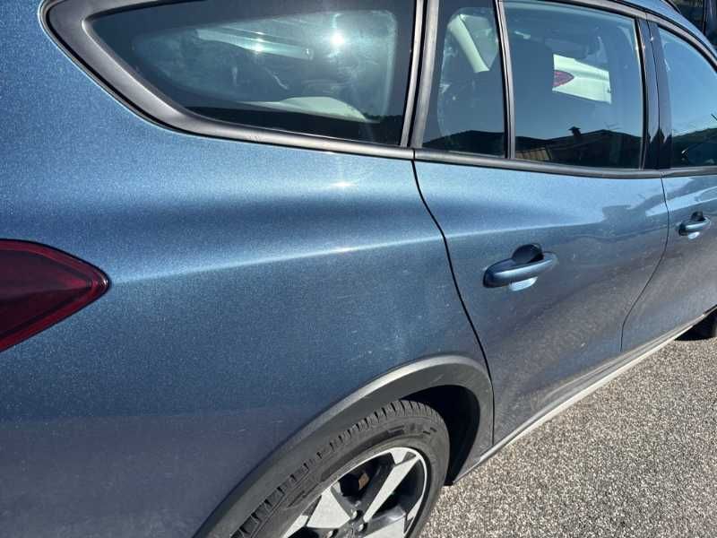 Ford Focus 2023 — photo 31