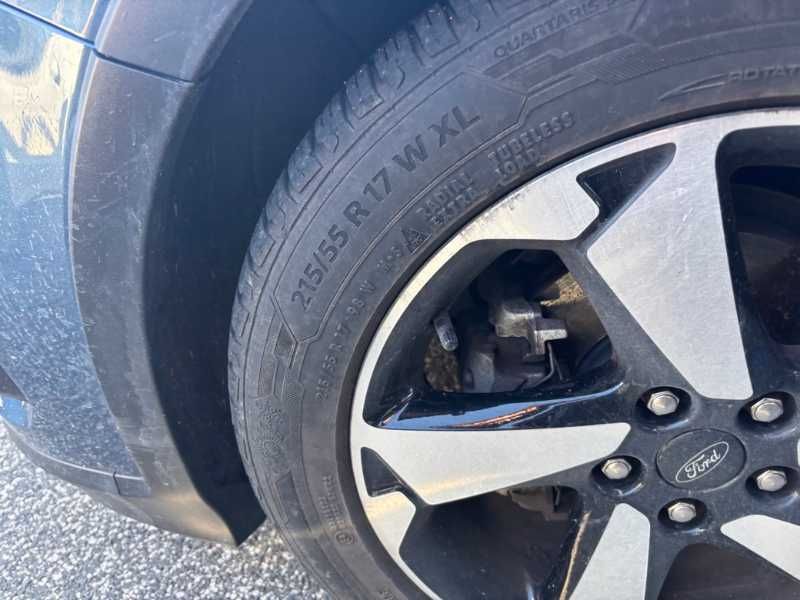 Ford Focus 2023 — photo 46