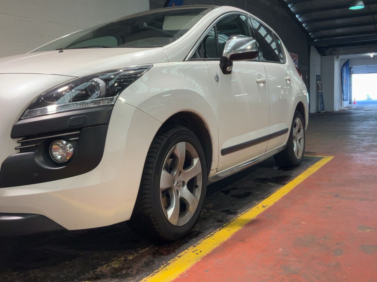 Peugeot 3008 1.6 HDi Roland Garros