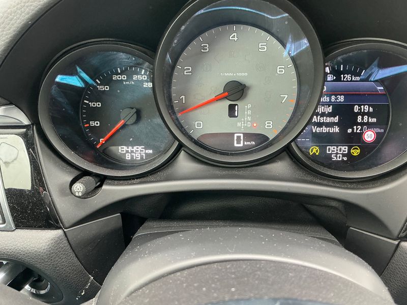 Porsche Macan S — zdjęcie 13