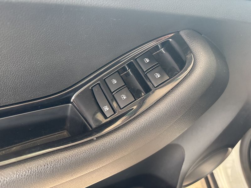 Chevrolet Orlando 2.0 Diesel LT — zdjęcie 17