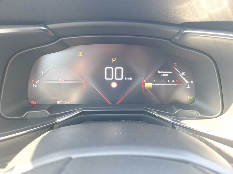DS Automobiles DS7 Crossback 2.0 Blue-HDi SoChic — zdjęcie 12