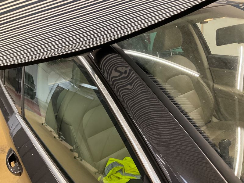 Skoda Superb 2.0 TDI Elegance 4x4 2011 – снимка 23