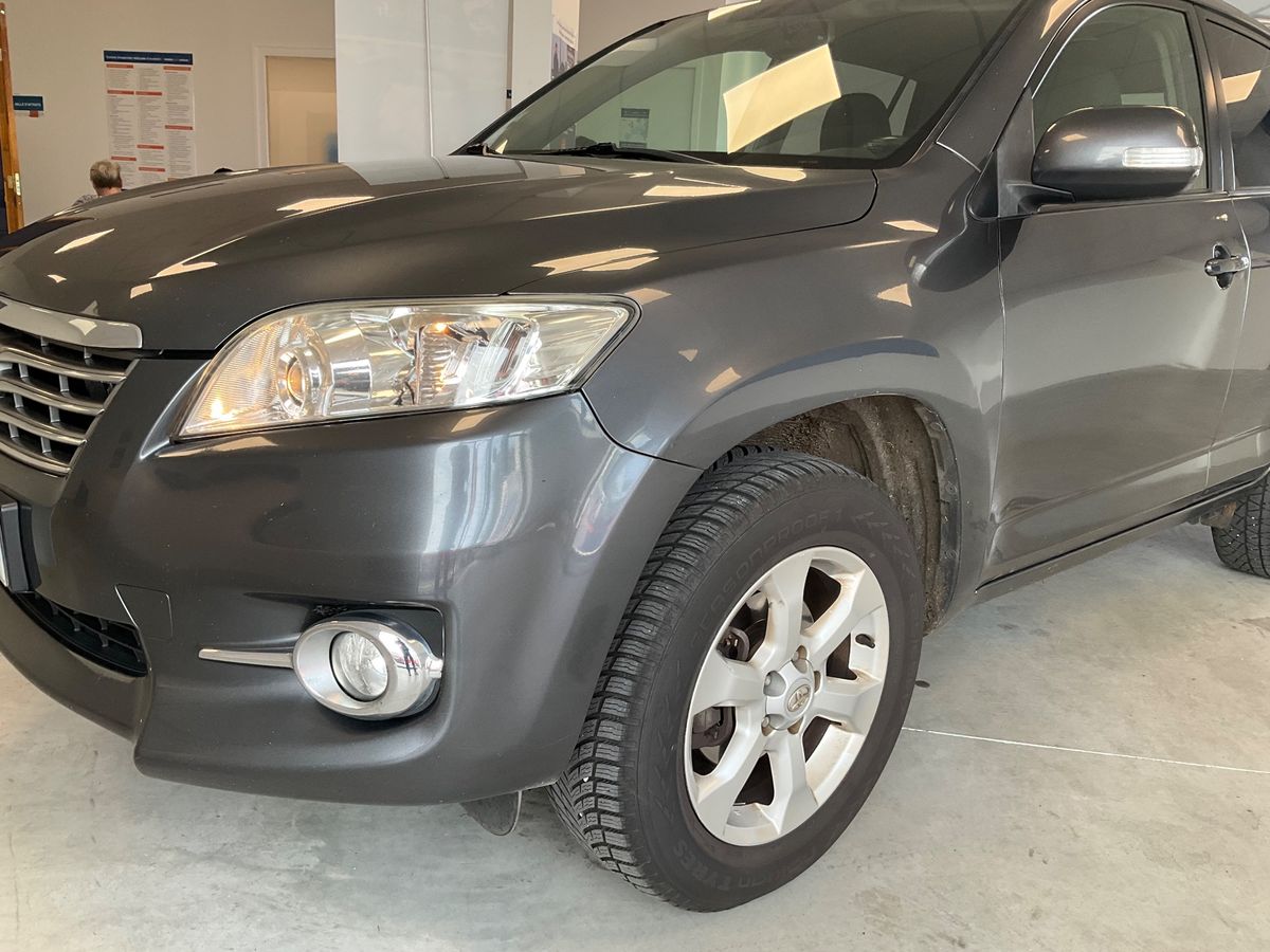 Toyota RAV 4 2.2 D-4D Life