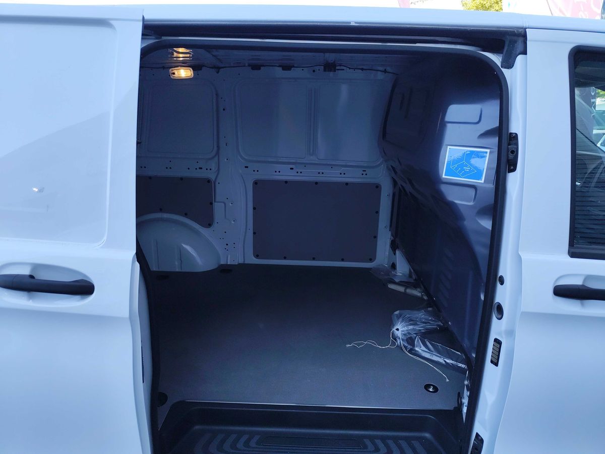 Mercedes-Benz Vito eVito lang