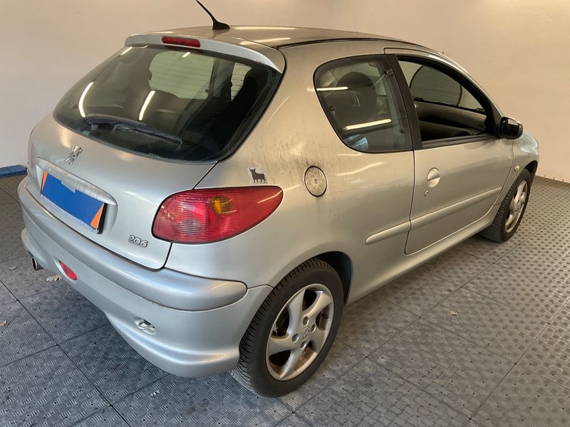 Peugeot 206 1.4 Tendance — zdjęcie 2