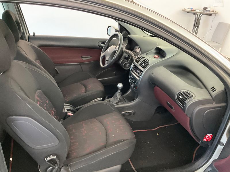 Peugeot 206 1.4 Tendance — zdjęcie 3