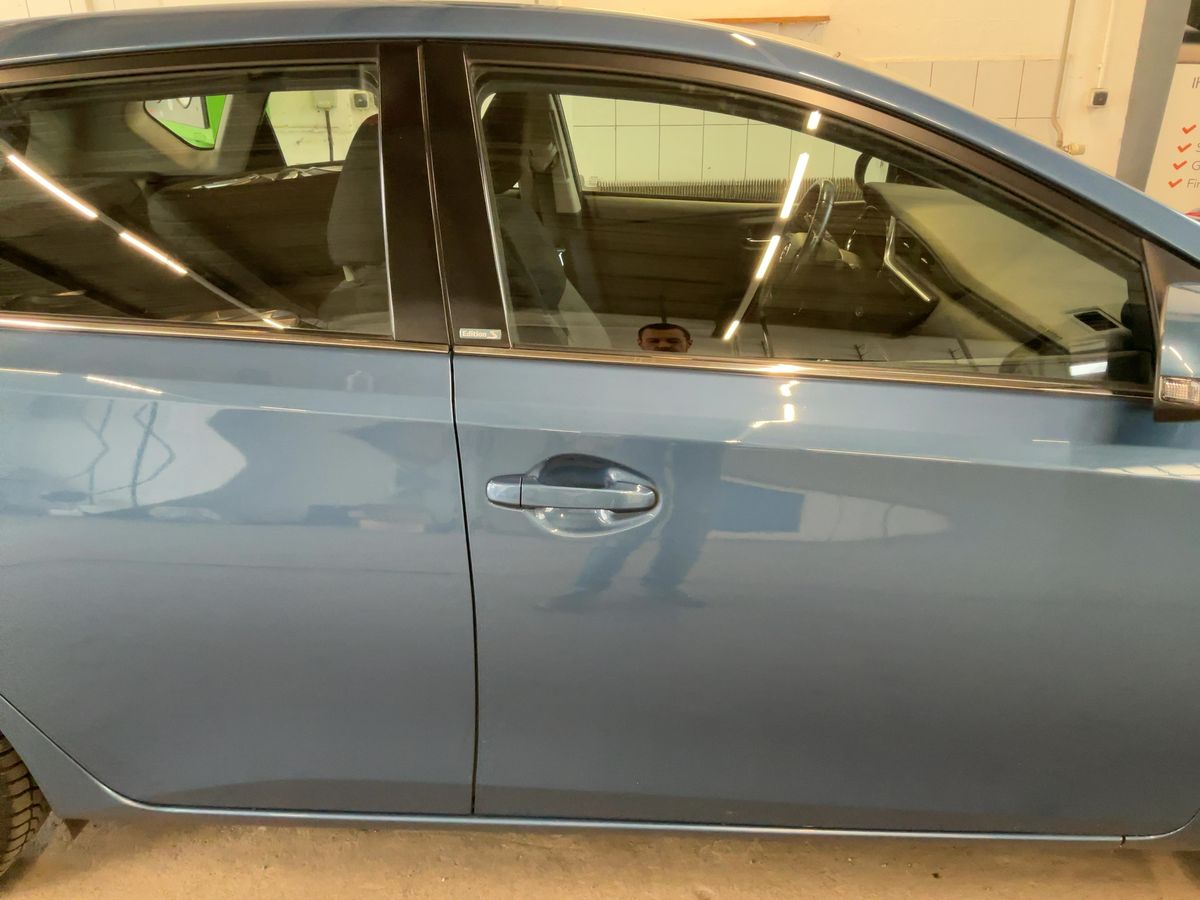 Toyota Auris 2016 — photo 11