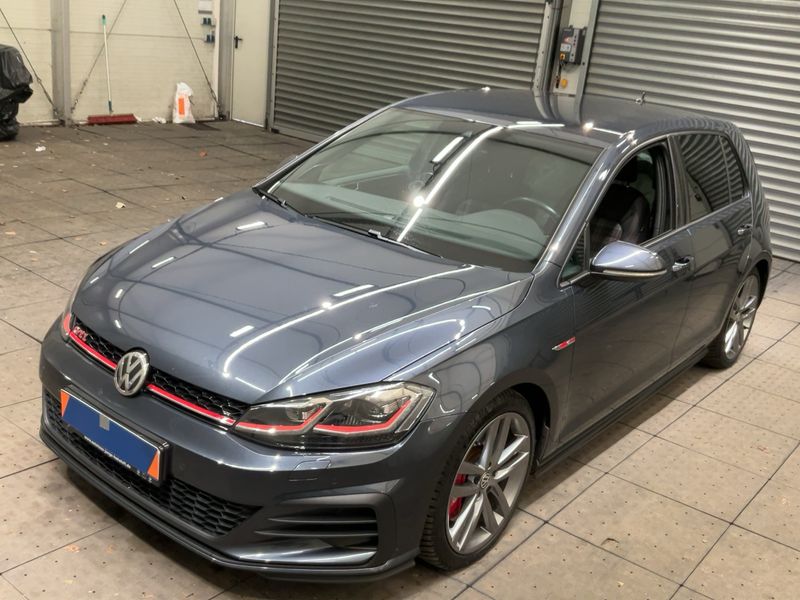 Golf VII 2.0 TSI GTI Performance BlueMotion