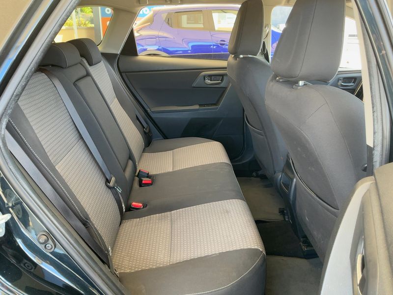 Toyota Auris Touring Sports 1.6 D-4D Edition-S — zdjęcie 14