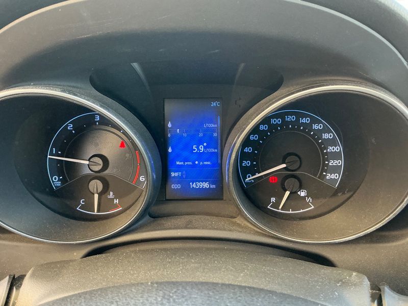 Toyota Auris Touring Sports 1.6 D-4D Edition-S — zdjęcie 13
