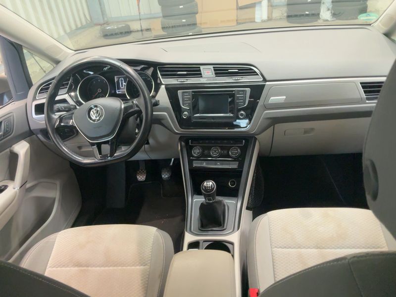 Volkswagen Touran 1.2 TSI Comfortline BlueMotion Tech — zdjęcie 12