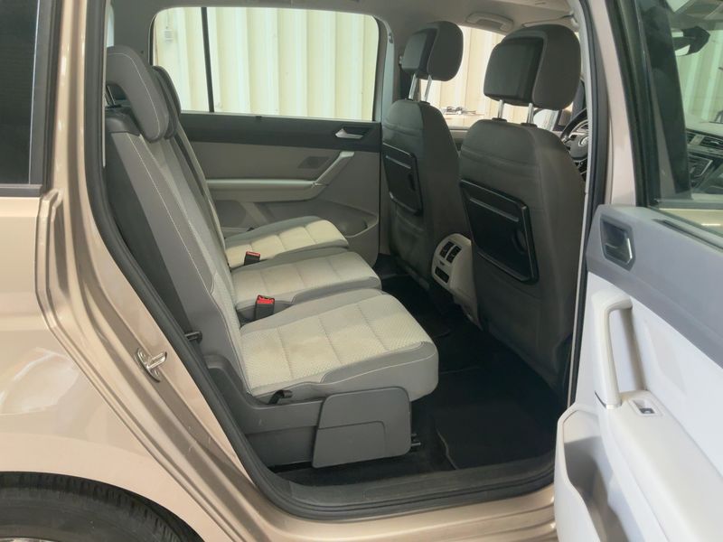 Volkswagen Touran 1.2 TSI Comfortline BlueMotion Tech — zdjęcie 14