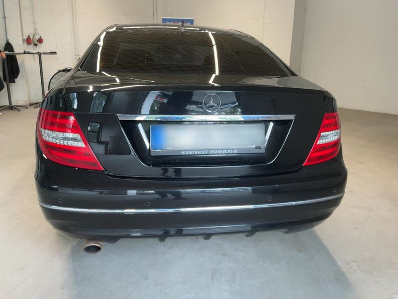 Mercedes-Benz C-Klasse C 180 CGI BlueEfficiency — zdjęcie 5