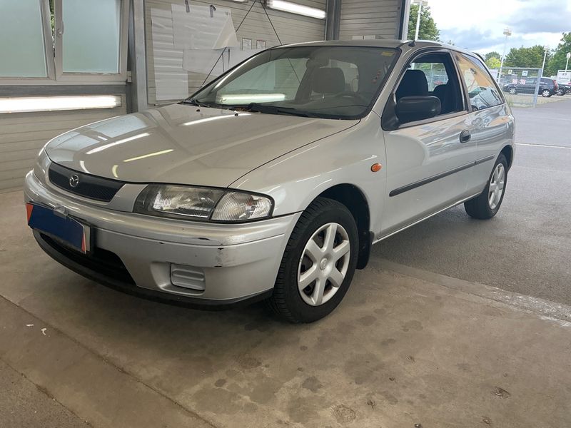 Mazda 323 1.5 C