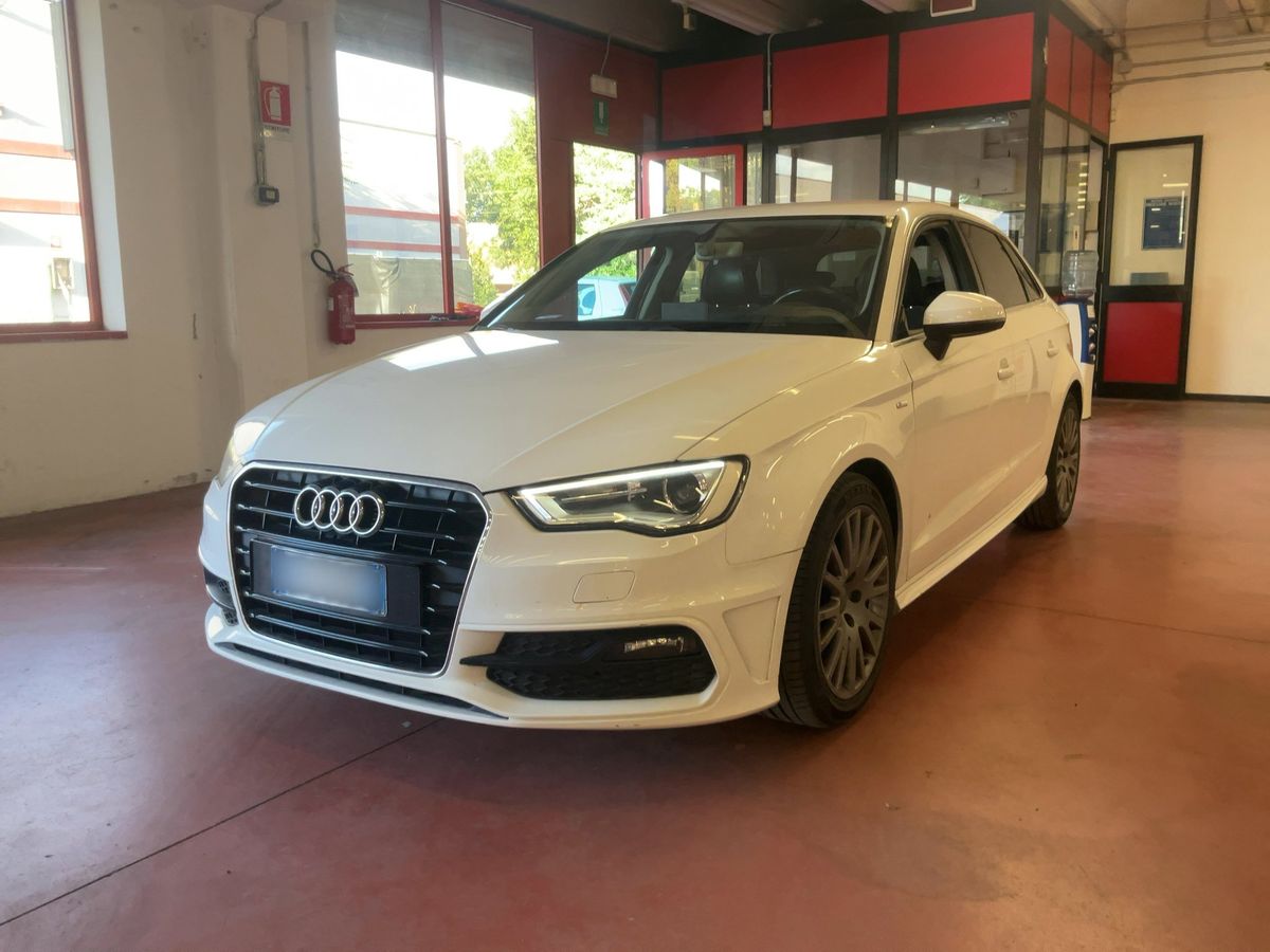 Audi A3 2015 — photo 1