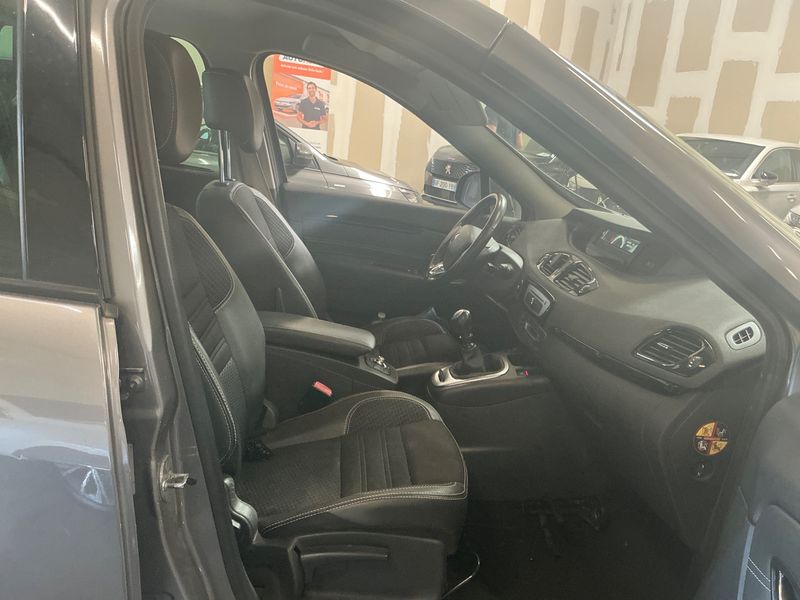 Renault Scenic 1.6 dCi BOSE Edition — zdjęcie 3