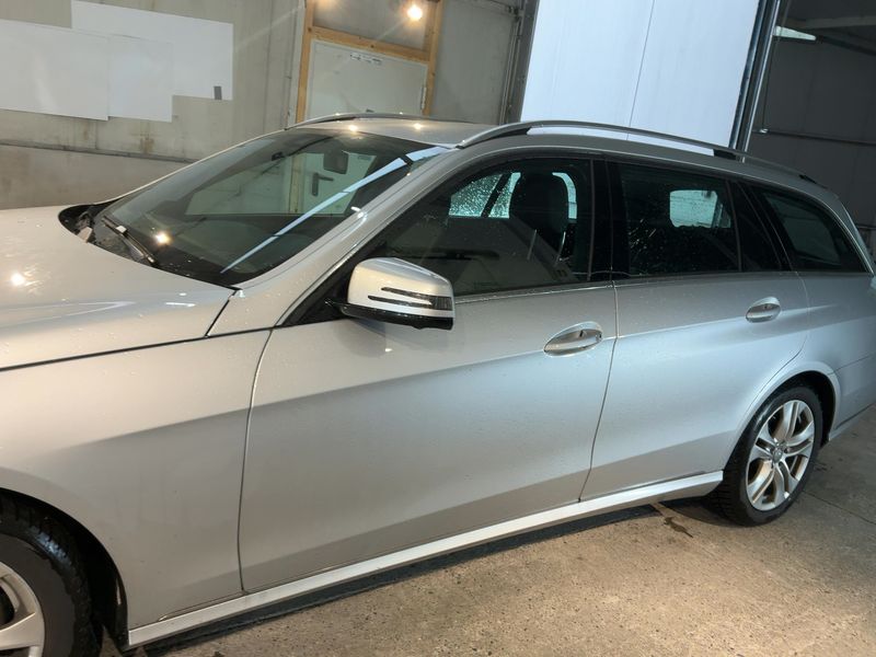 Mercedes-Benz E-Klasse E 250 CDI T 4Matic Avantgarde — zdjęcie 4