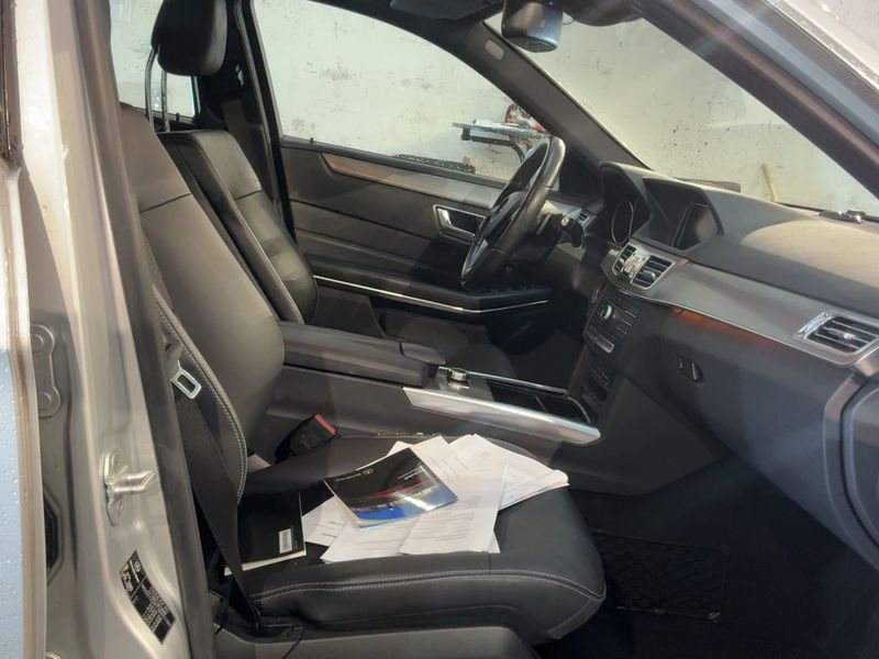 Mercedes-Benz E-Klasse E 250 CDI T 4Matic Avantgarde — zdjęcie 11