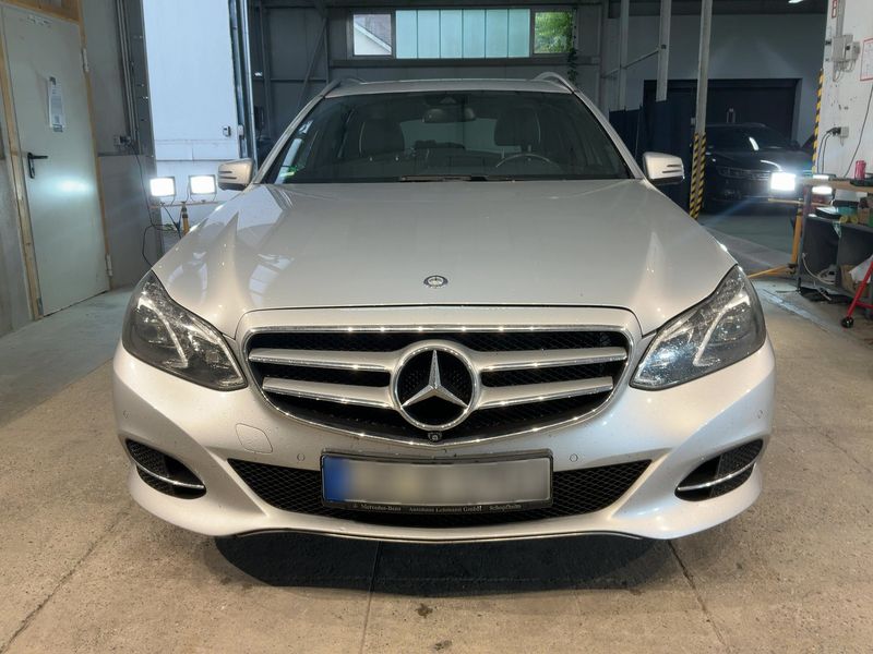 Mercedes-Benz E-Klasse E 250 CDI T 4Matic Avantgarde — zdjęcie 9