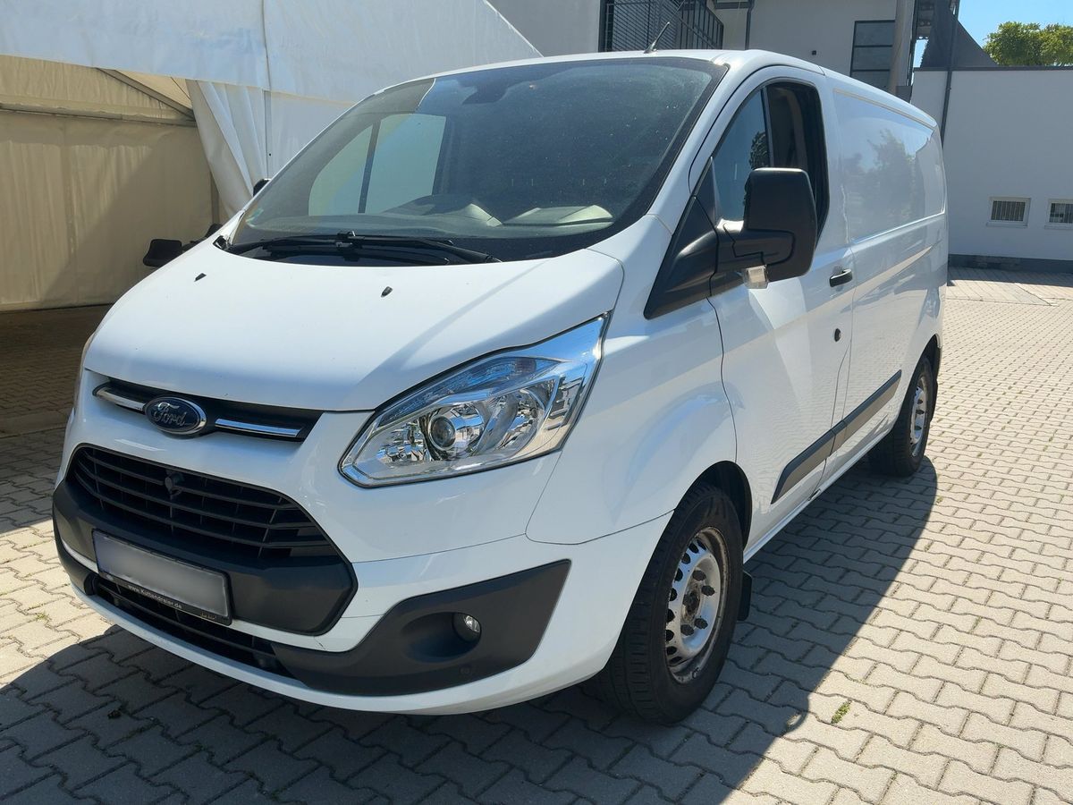 Ford Transit 2015 — photo 1