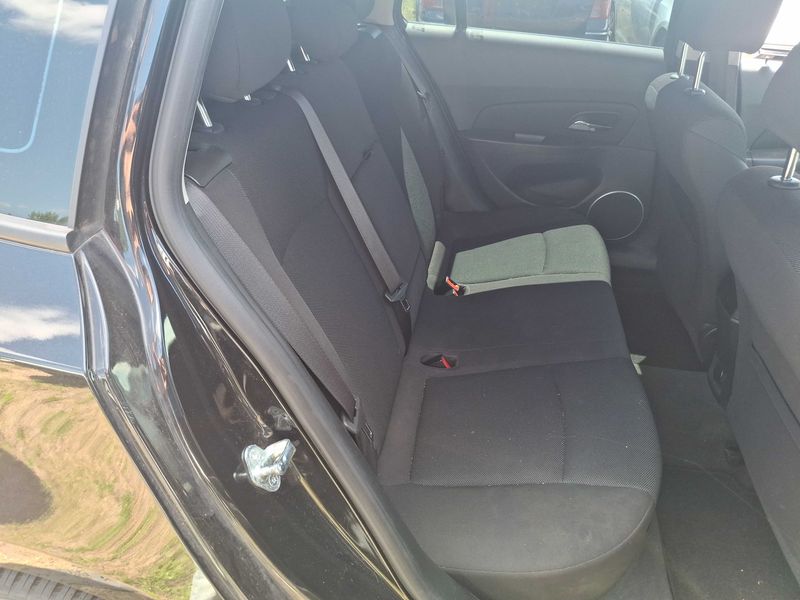 Chevrolet Cruze 1.7 Diesel LT+ — zdjęcie 13