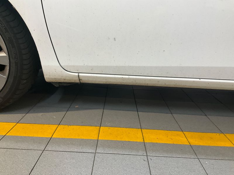 Toyota Auris 1.8 Hybrid Lounge 2013 – снимка 42