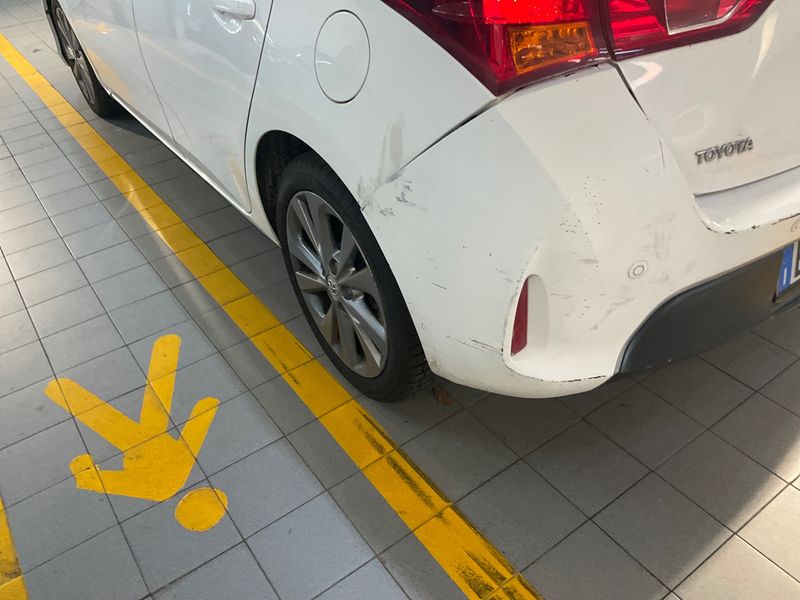 Toyota Auris 1.8 Hybrid Lounge 2013 – снимка 46