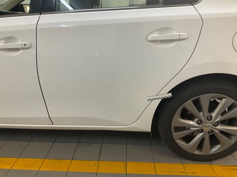 Toyota Auris 1.8 Hybrid Lounge 2013 – снимка 37