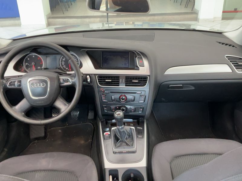 Audi A4 2.0 TDI 2011 – снимка 17