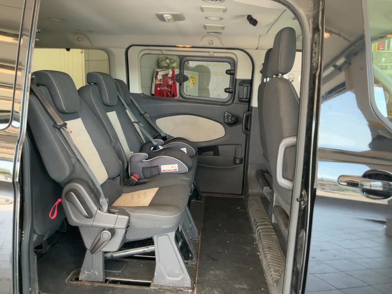 Ford Transit 2.0 TDCi 310 L1 Tourneo Titanium — zdjęcie 14